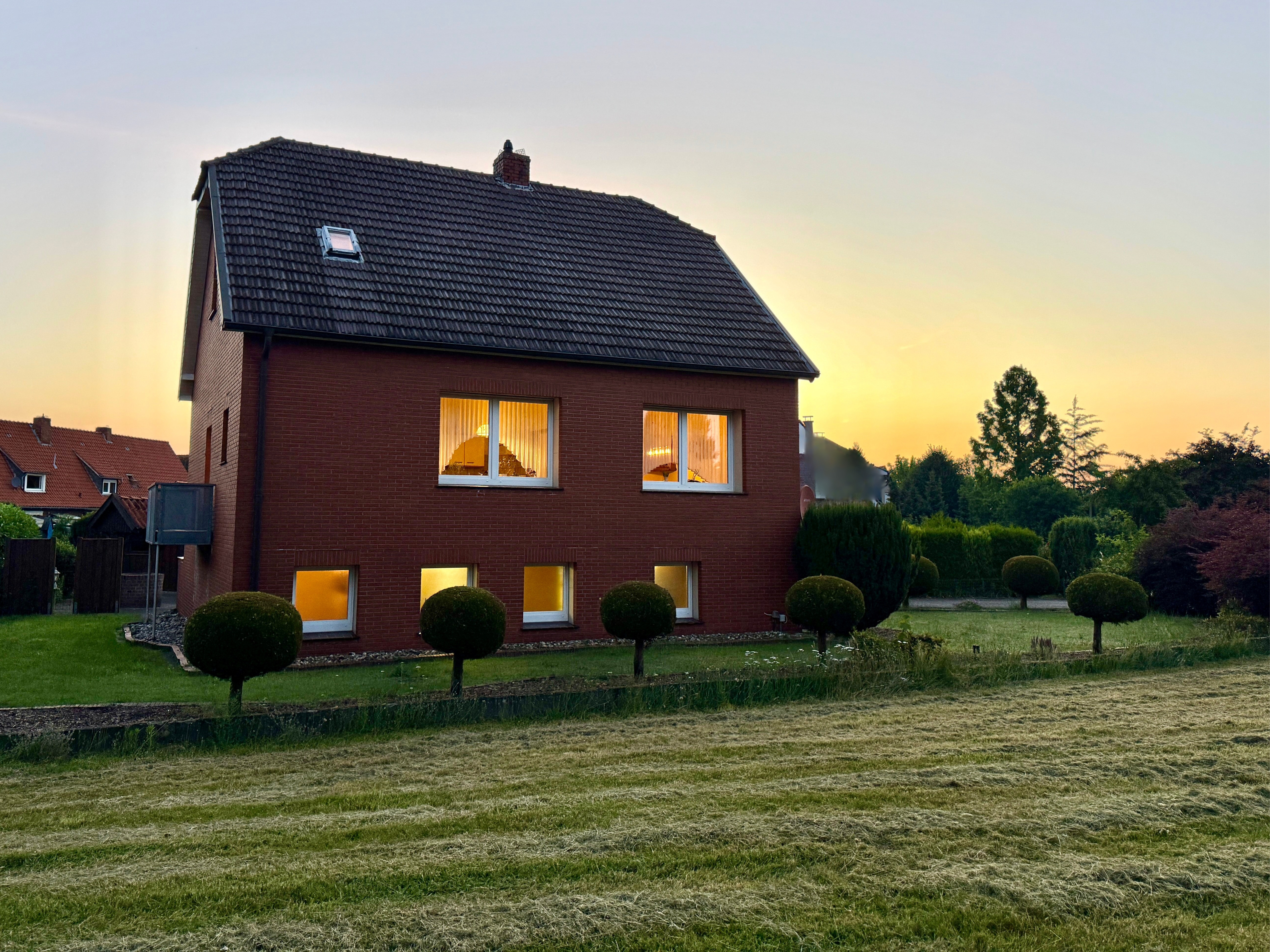 Gepflegtes Einfamilienhaus mit schönem Grundstück, Garage und viel Nutzfläche in Schüttorf – 360 Grad Tour verfügbar!