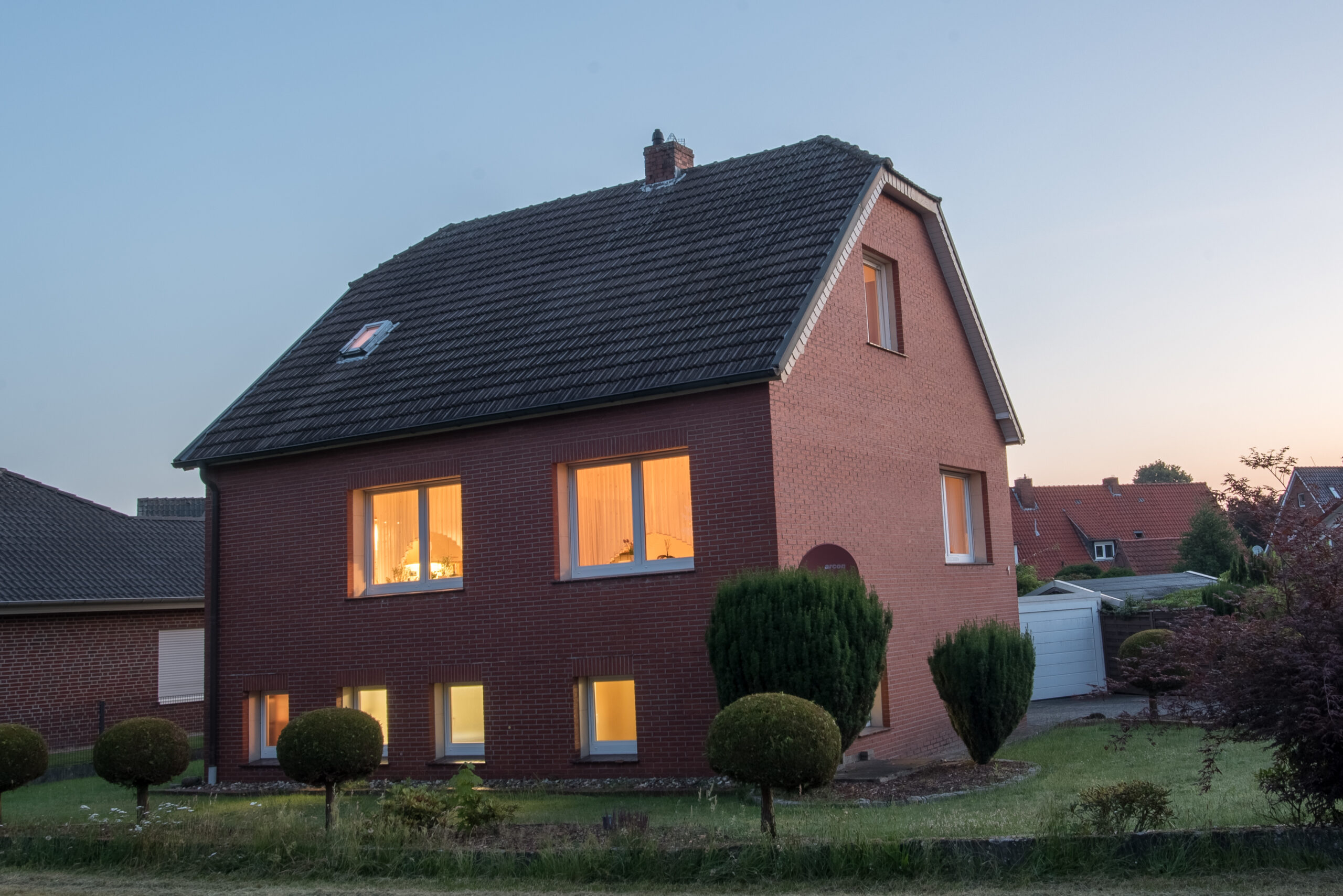 Ins eigene Haus: Einfamilienhaus mit 641 m² Grundstück und Garage in Schüttorf